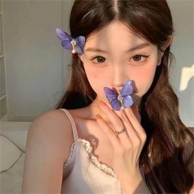 女孩罗塞玛莉