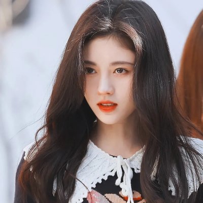 女孩梦三十